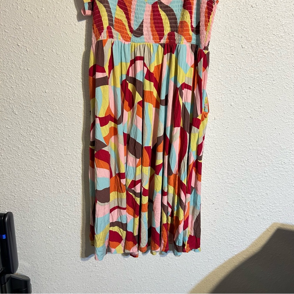 Colorful Geometric Print Dress - Picture 5 of 5